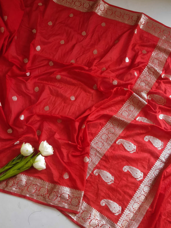 Banarasee Handwoven Semi-Chiffon Saree With Silver Zari-Red