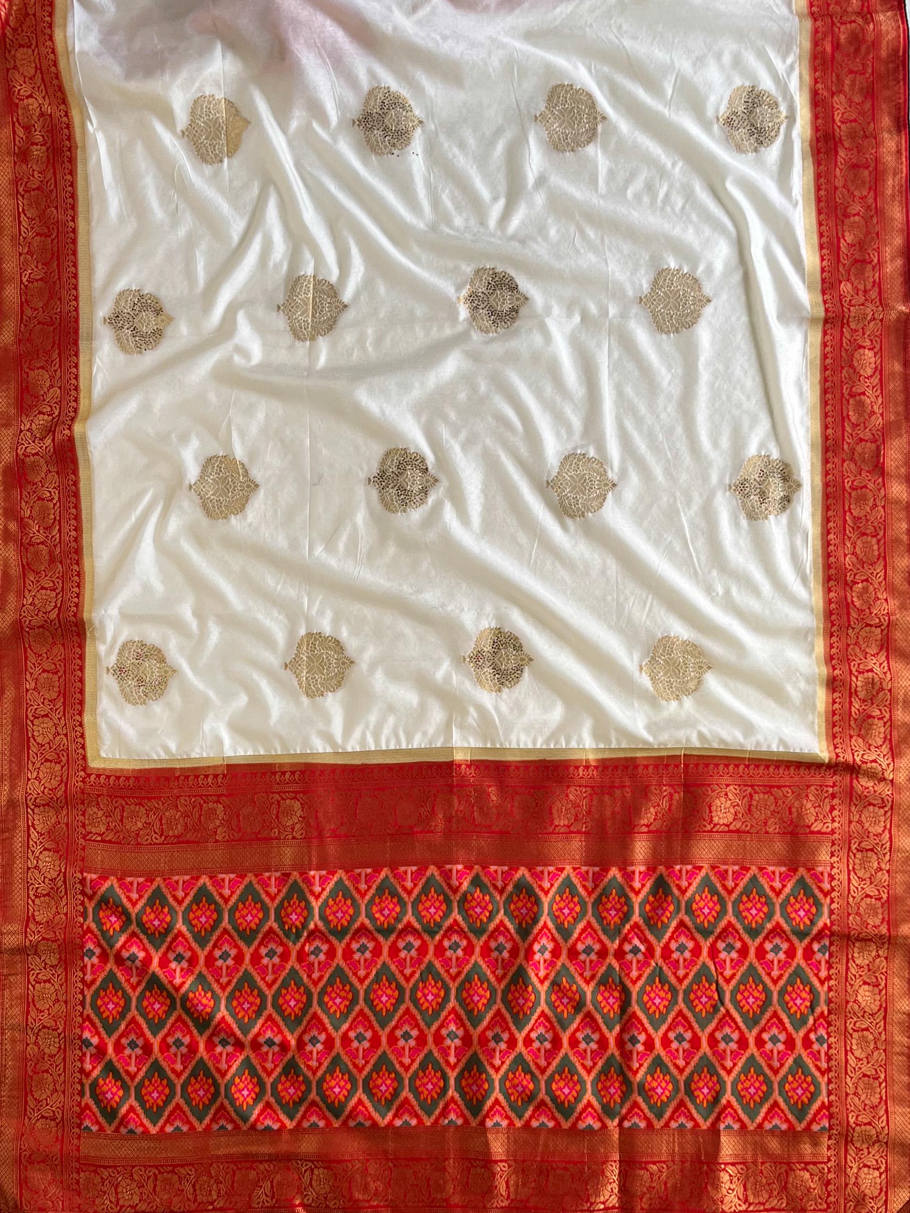 Banarasee Handwoven  Semi-Katan Zari Buta & Border With Contrast Embroidered Blouse Saree-White