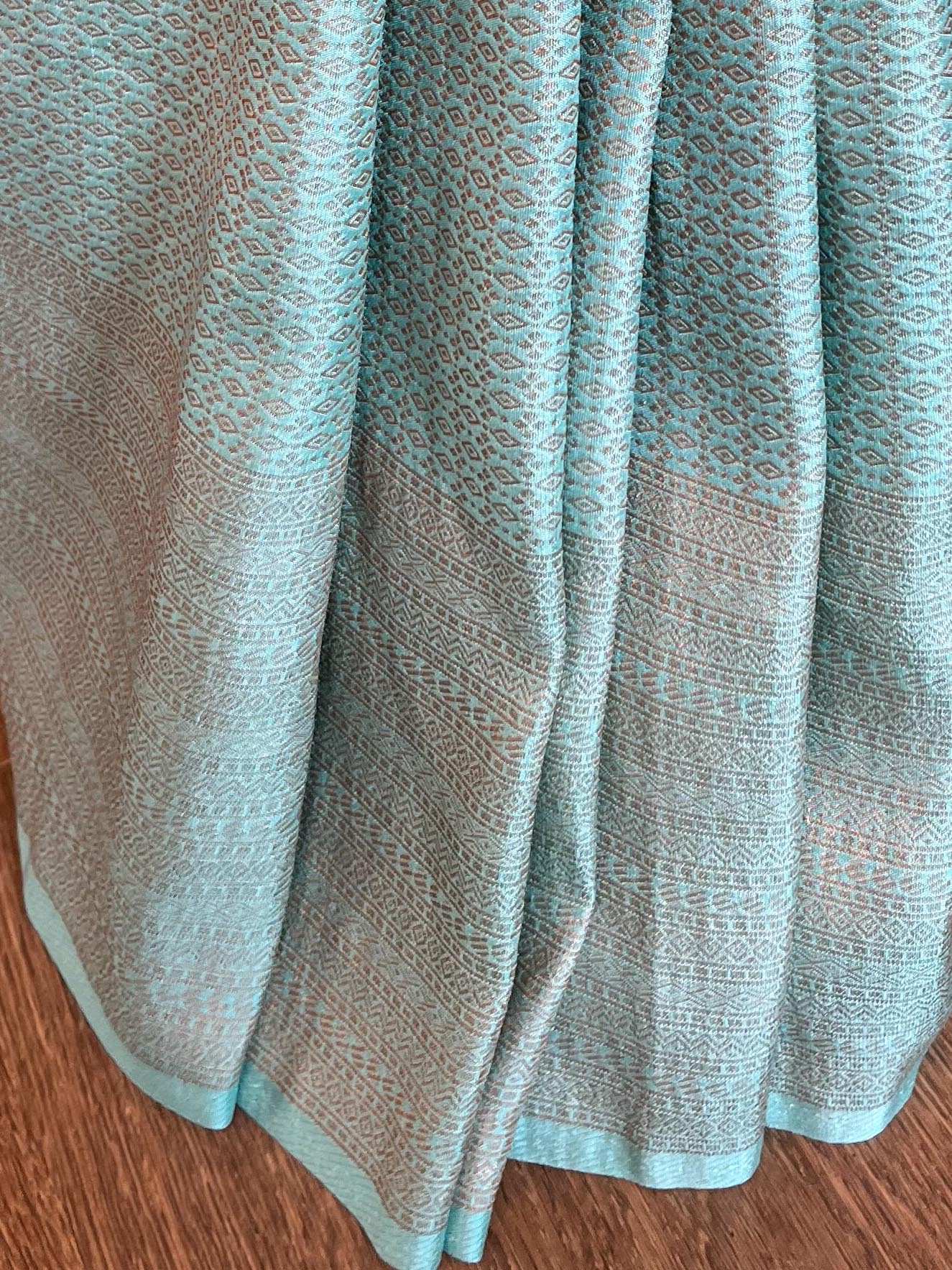 Banarasee Kubera Pattu Soft Silk Saree With Copper Zari Work-Green