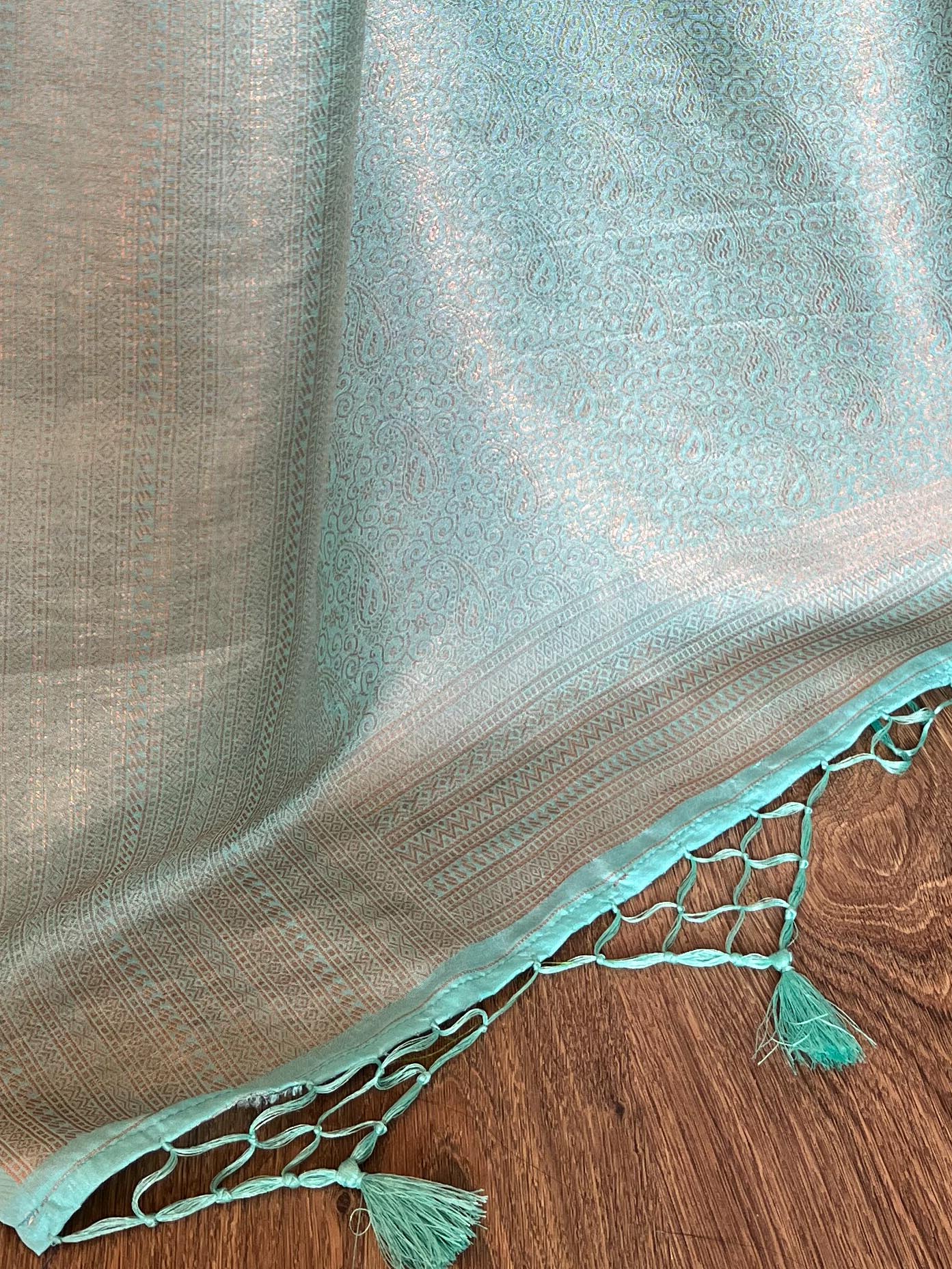 Banarasee Kubera Pattu Soft Silk Saree With Copper Zari Work-Green