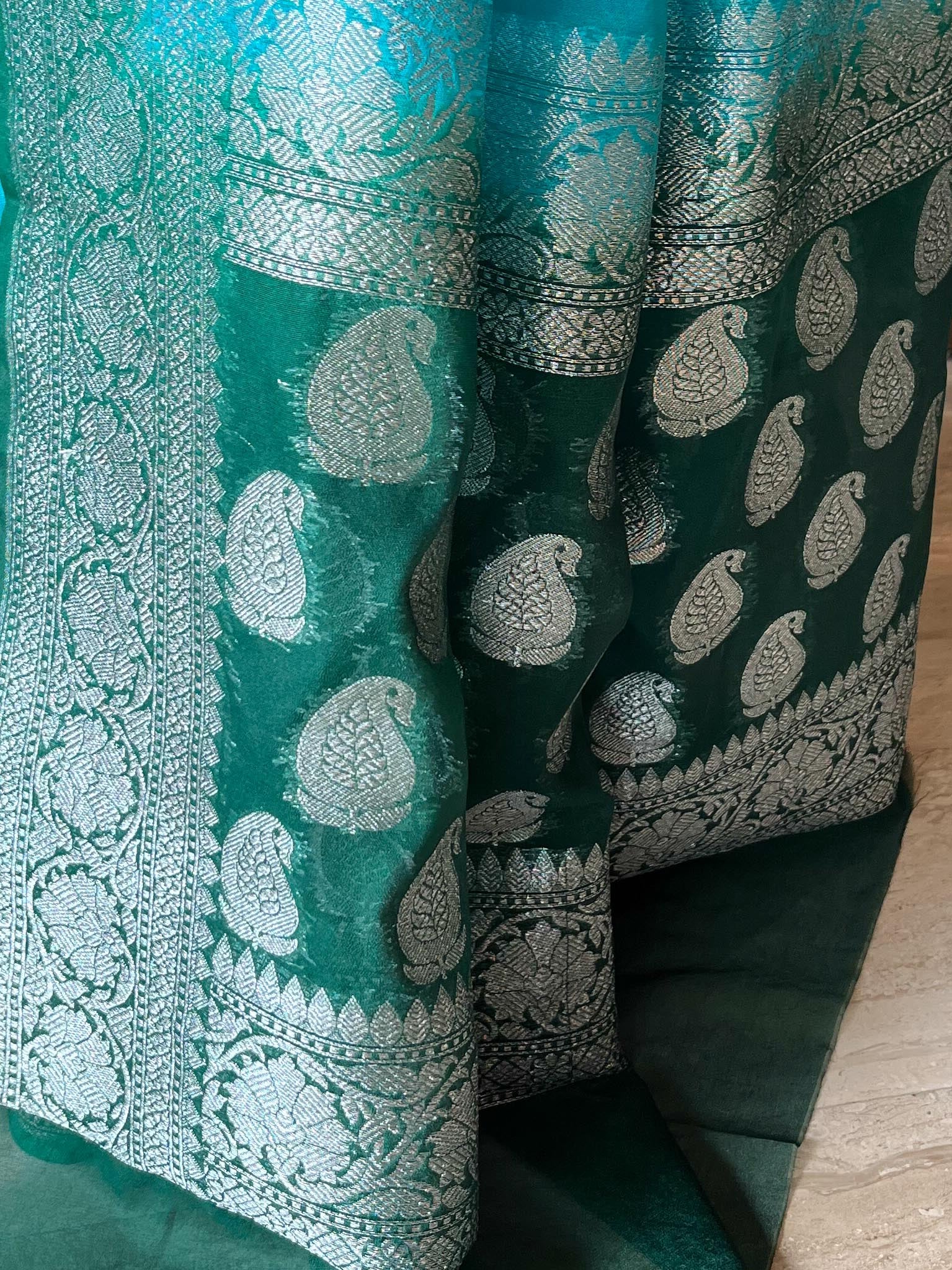 Banarasee Handwoven Faux Georgette Saree With Silver Zari Buti & Contrast Border Design-Blue