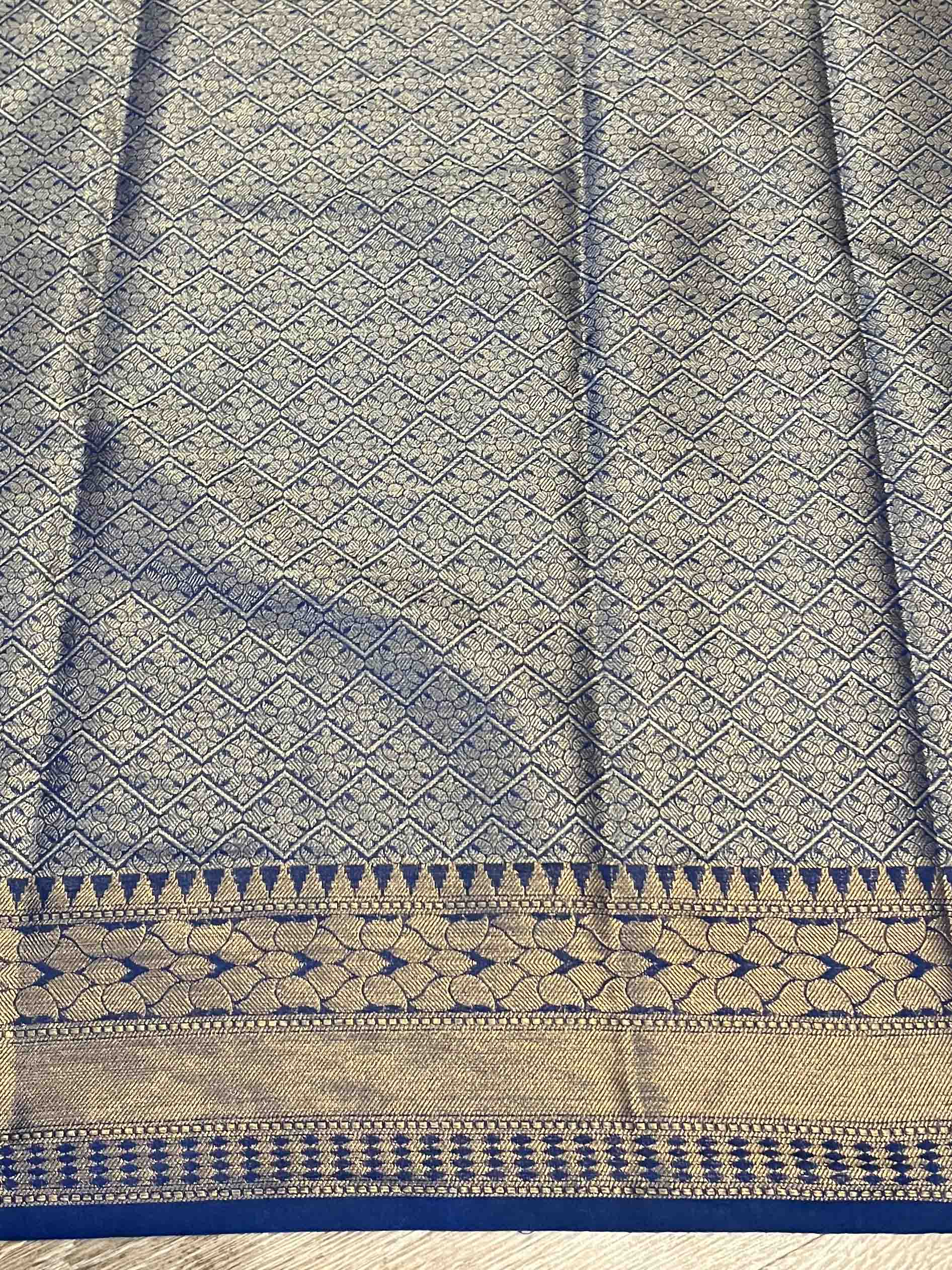 Banarasee Handwoven Semi-Chiffon Saree With Wave Design & Floral Border-Blue