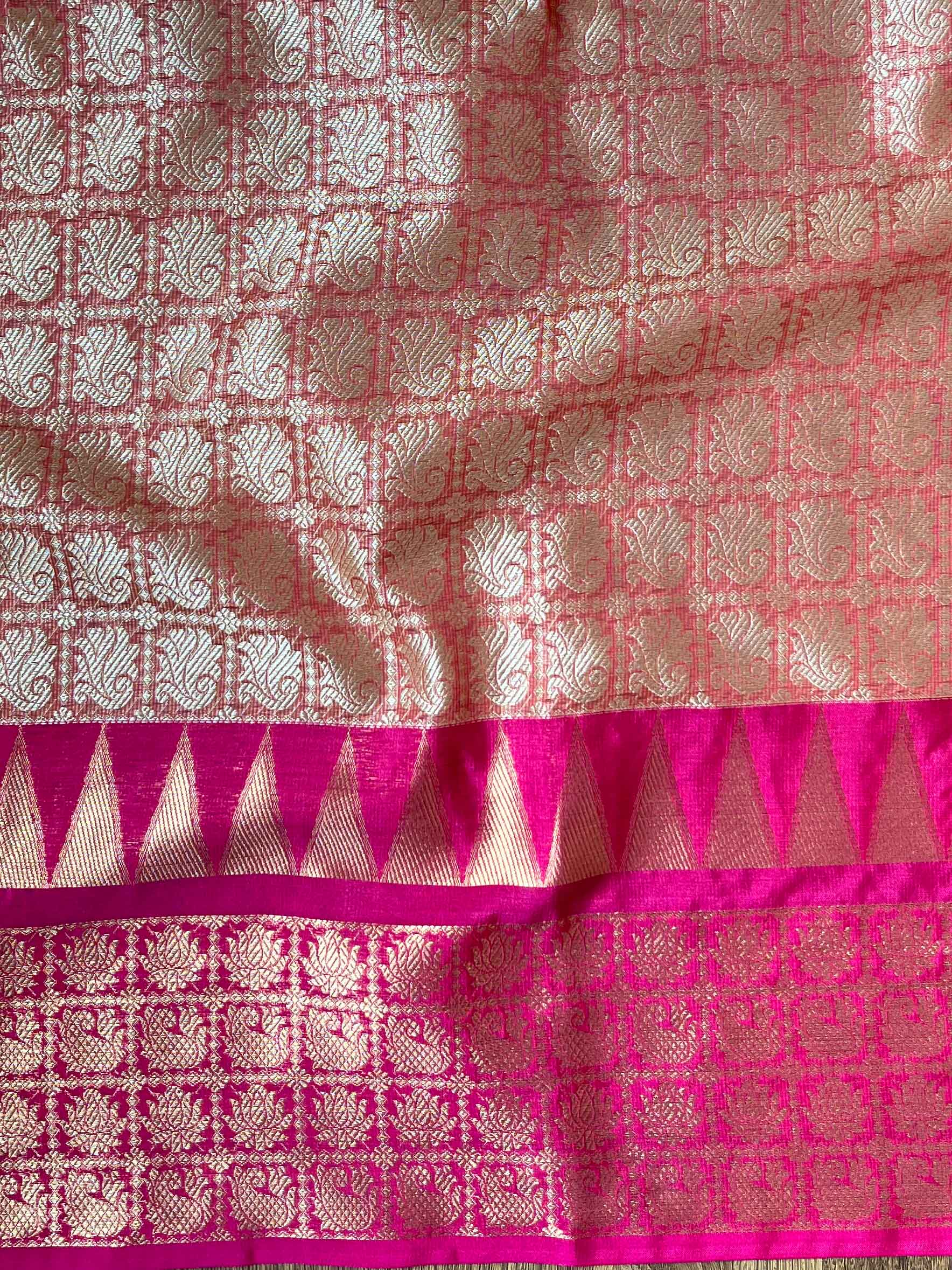 Banarasee Kora Muslin Saree With Buta Design & Temple Border-Peach