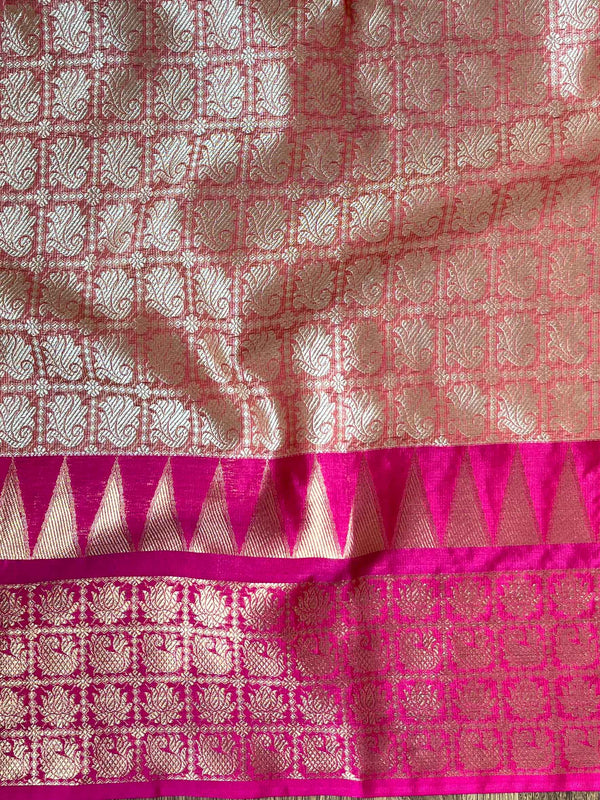 Banarasee Kora Muslin Saree With Buta Design & Temple Border-Peach