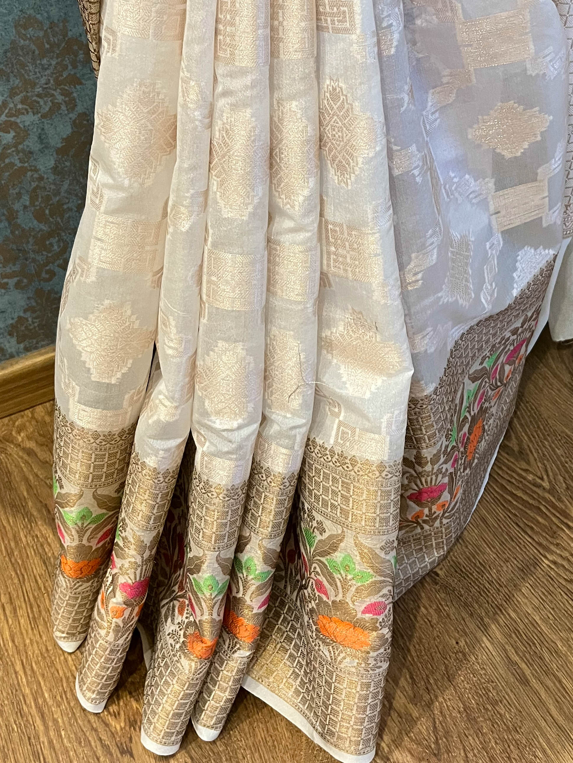 Banarasee Handwoven Semi-Chiffon Saree With Gold Zari Work-White