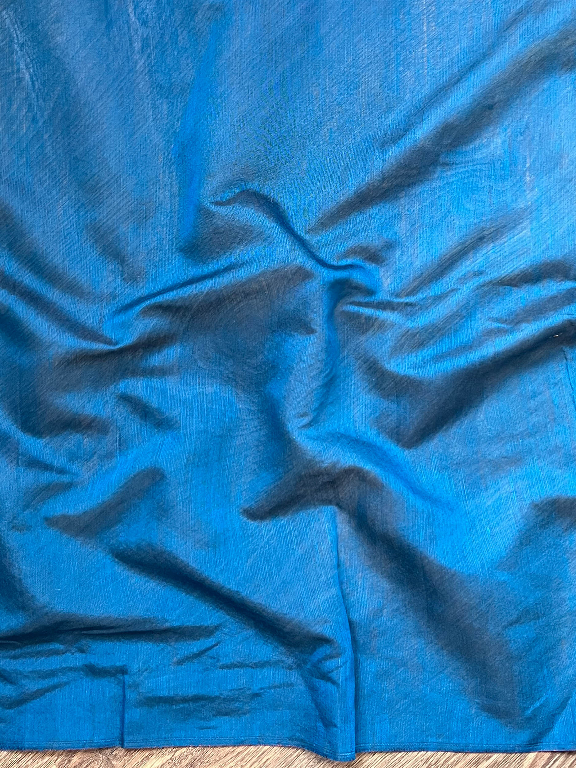 Banarasee Handwoven Cotton Silk Leaf Buta Saree With Red Satin Border-Blue