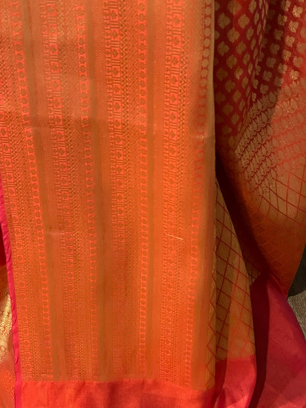 Banarasee Semi Silk Saree With Antique Zari Buta & Contrast Border Design-Red