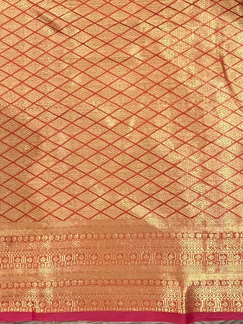 Banarasee Semi Silk Saree With Antique Zari Buta & Contrast Border Design-Red