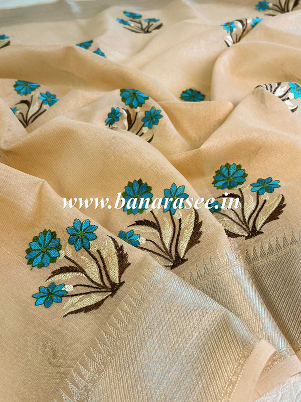 Banarasee Linen Cotton Saree With Embroidered Buta & Silver Zari Border-Peach