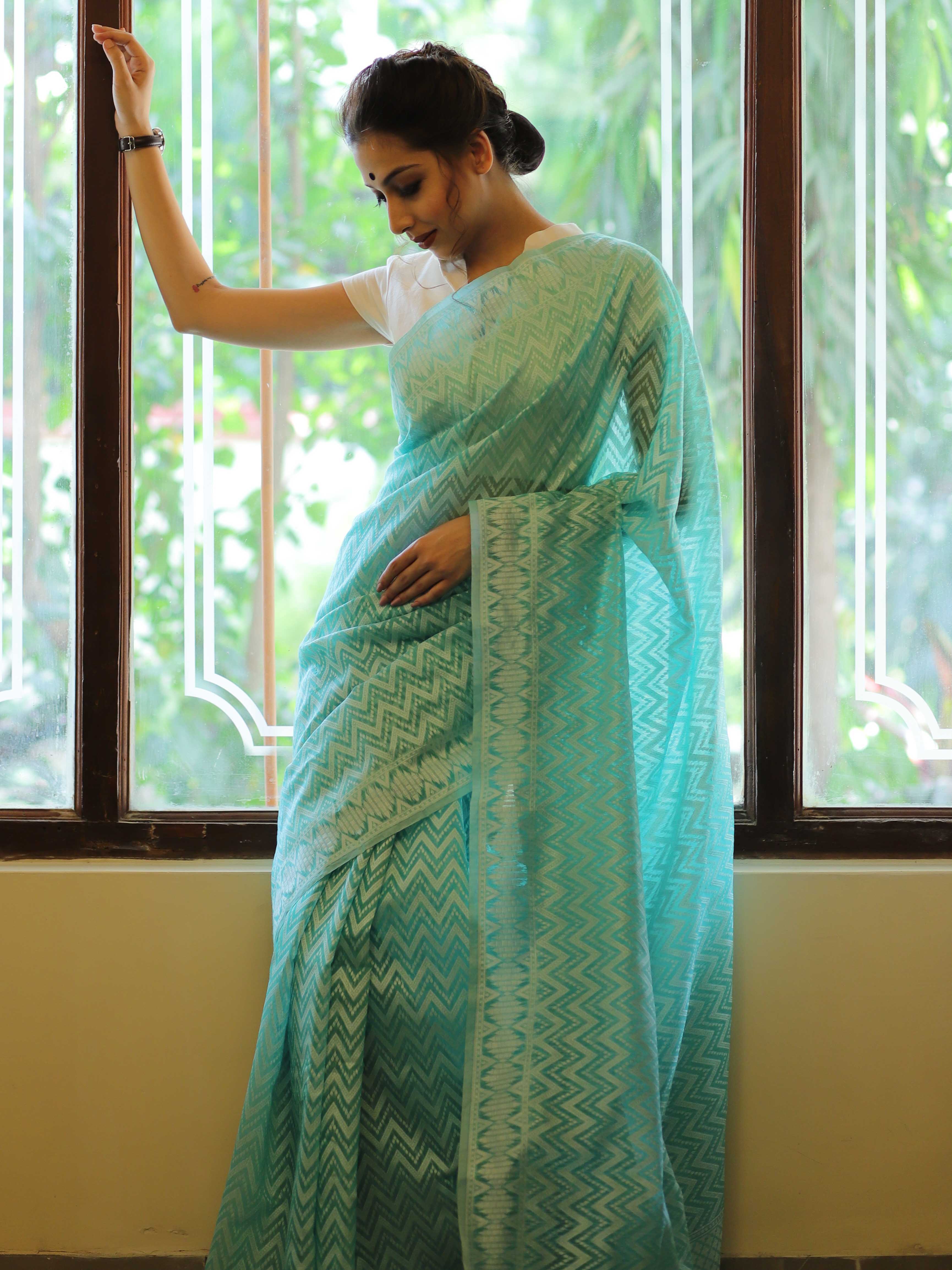 Banarasee Cotton Jamdani Saree With Resham Zig-Zag Design-Green