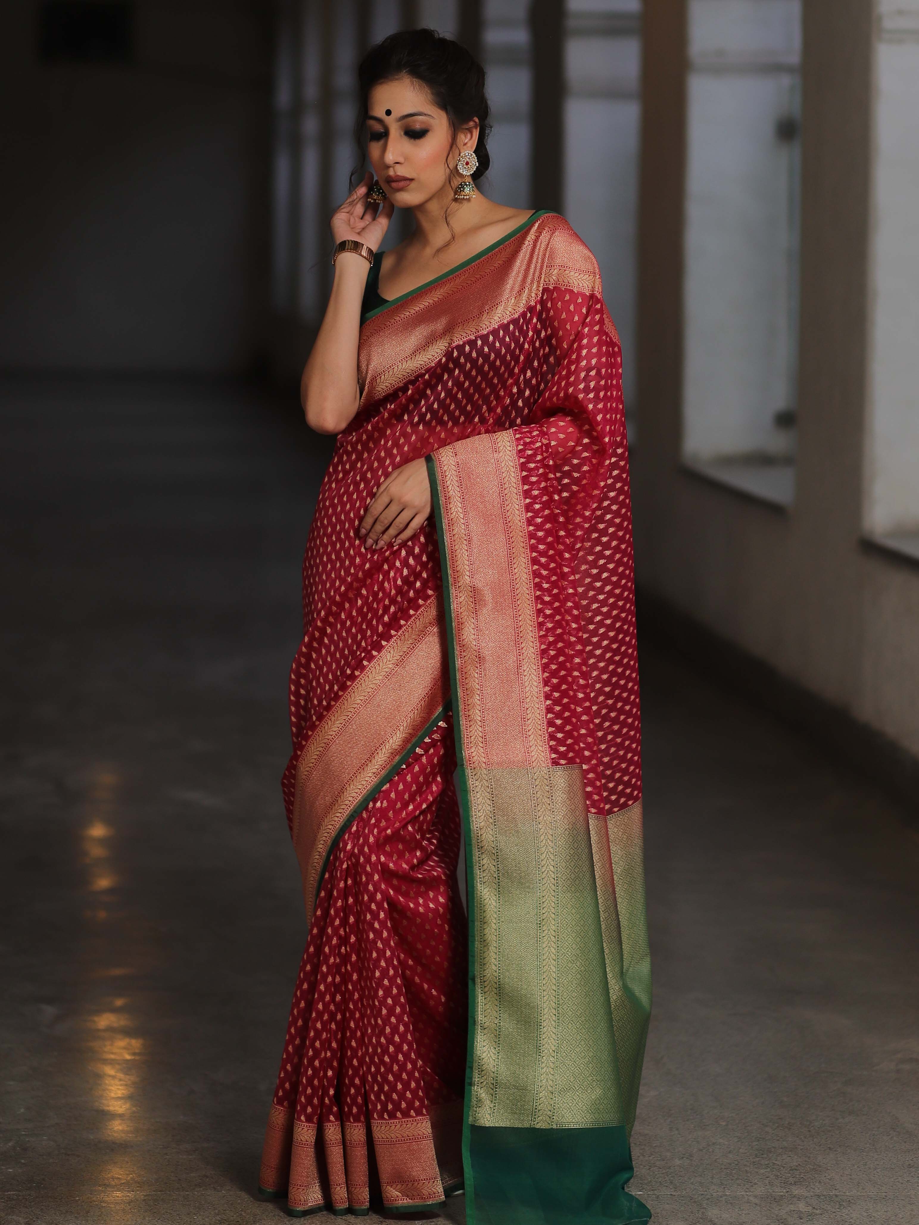 Banarasee Organza Silk Saree With Zari Motifs & Contrast Border-Pink