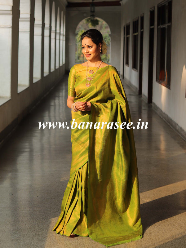 Banarasee Kubera Pattu Soft Silk Saree With Copper Zari Work-Green