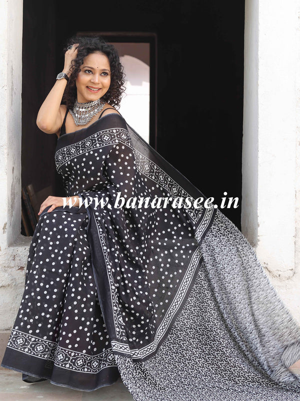 Handloom Mul Cotton Hand-block Print Saree-Black