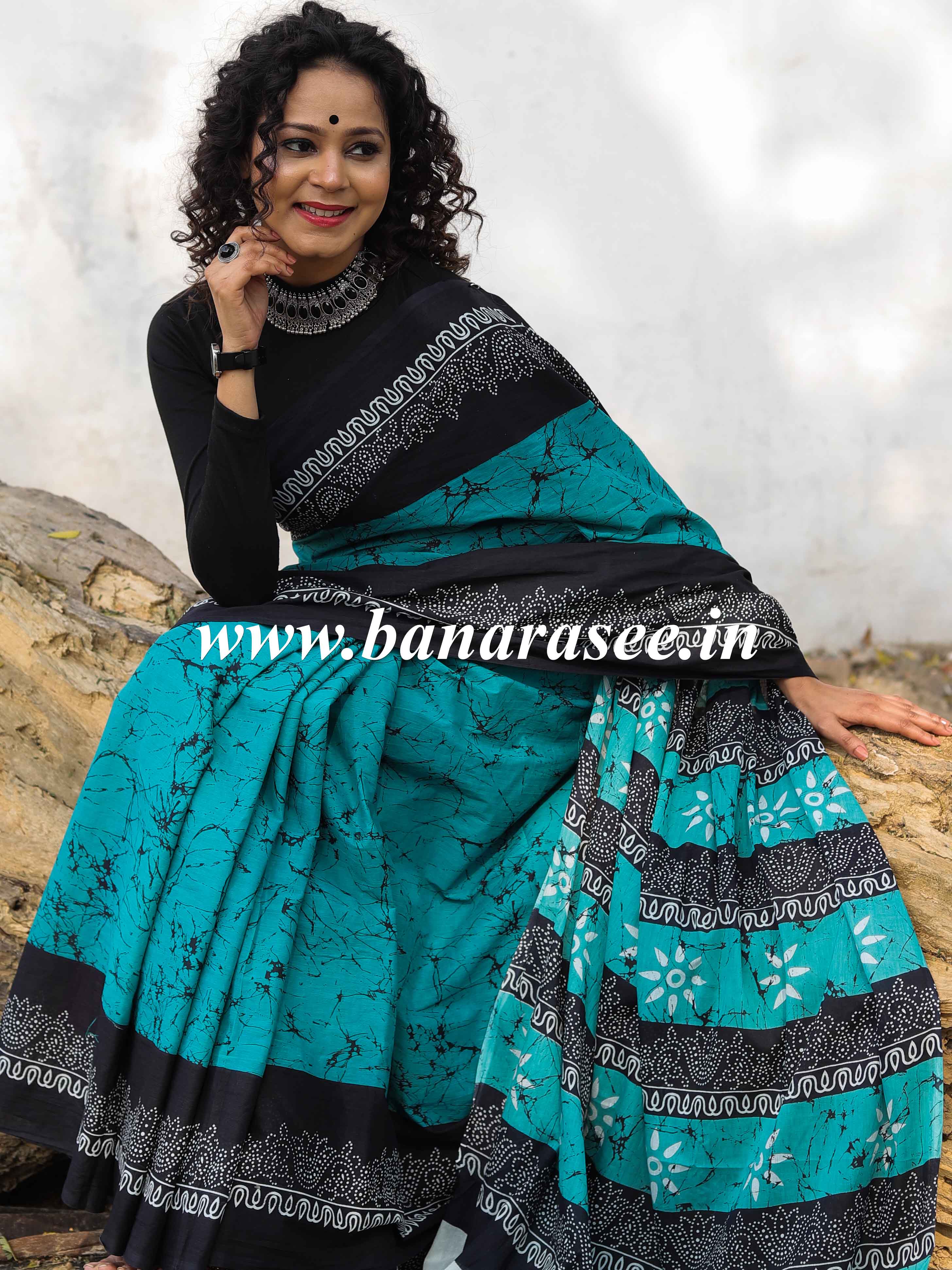 Handloom Mul Cotton Hand-block Print Saree-Green & Black