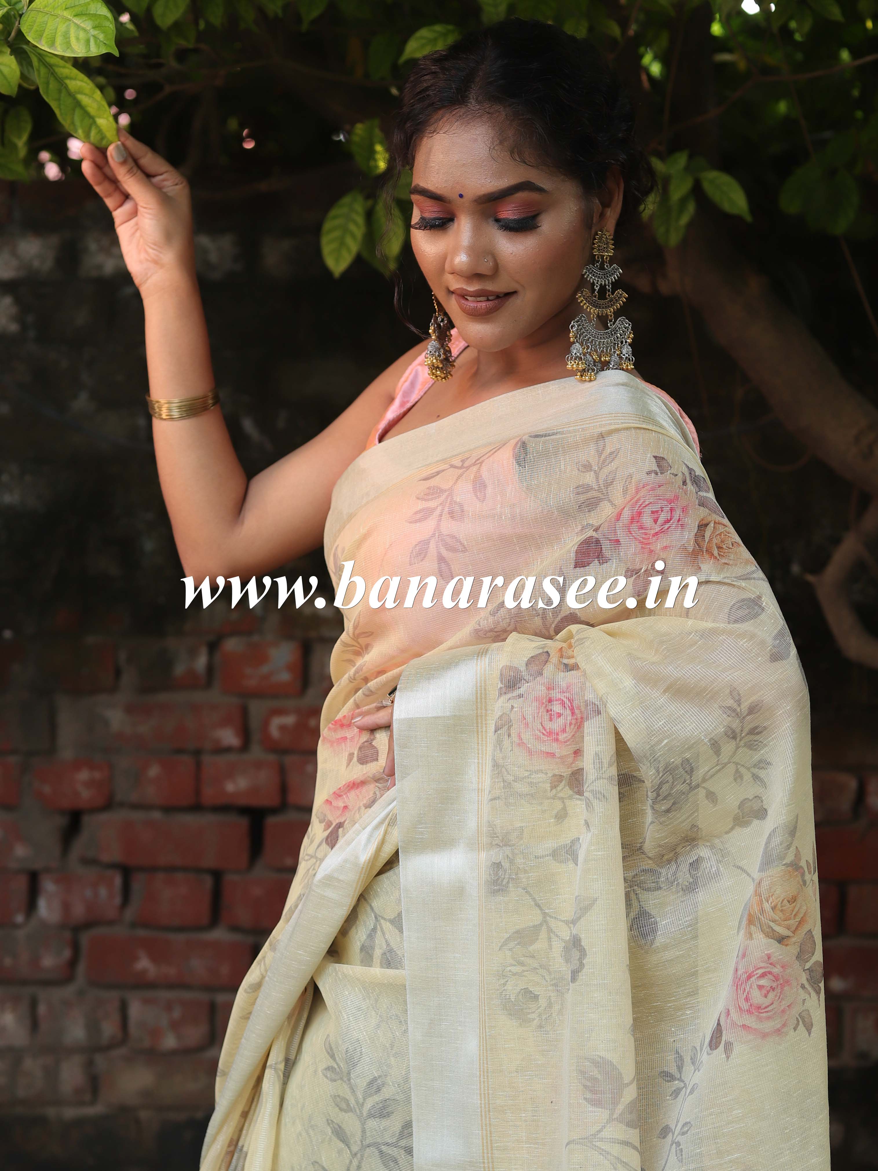 Banarasee Linen Cotton Digital Print Silver Zari Saree-Pastel Yellow