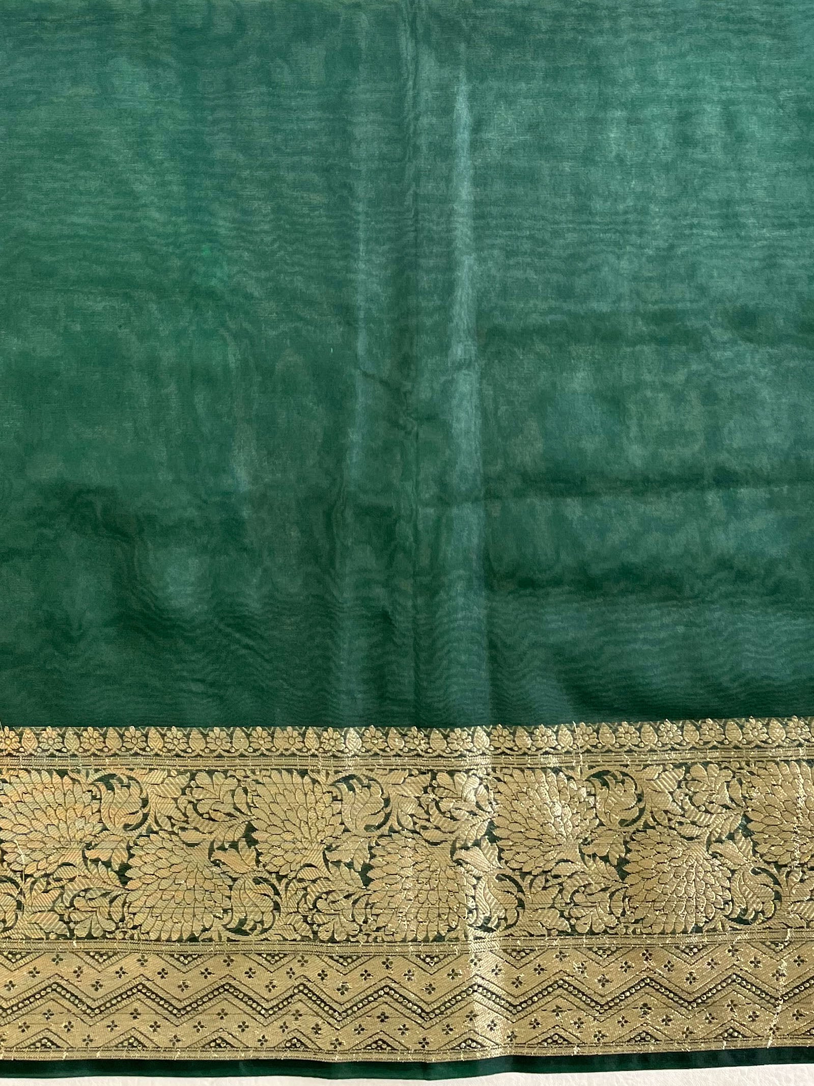 Banarasee Organza Mix Saree With Contrast Zari Border Design-Green
