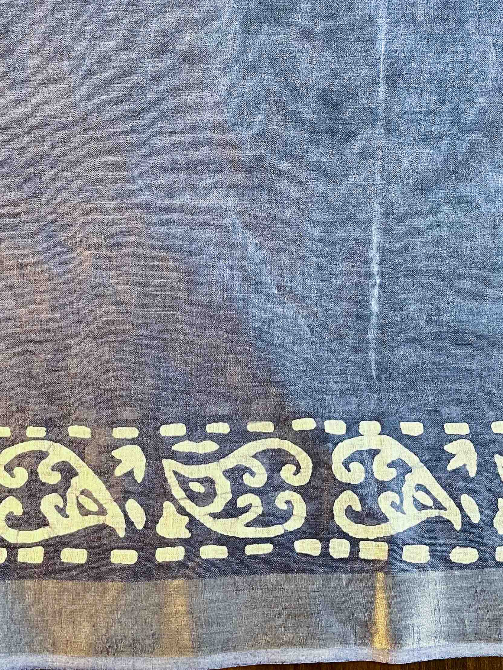 Bhagalpur Handloom Pure Linen Cotton Hand-Dyed Batik Pattern Saree-Grey & Green