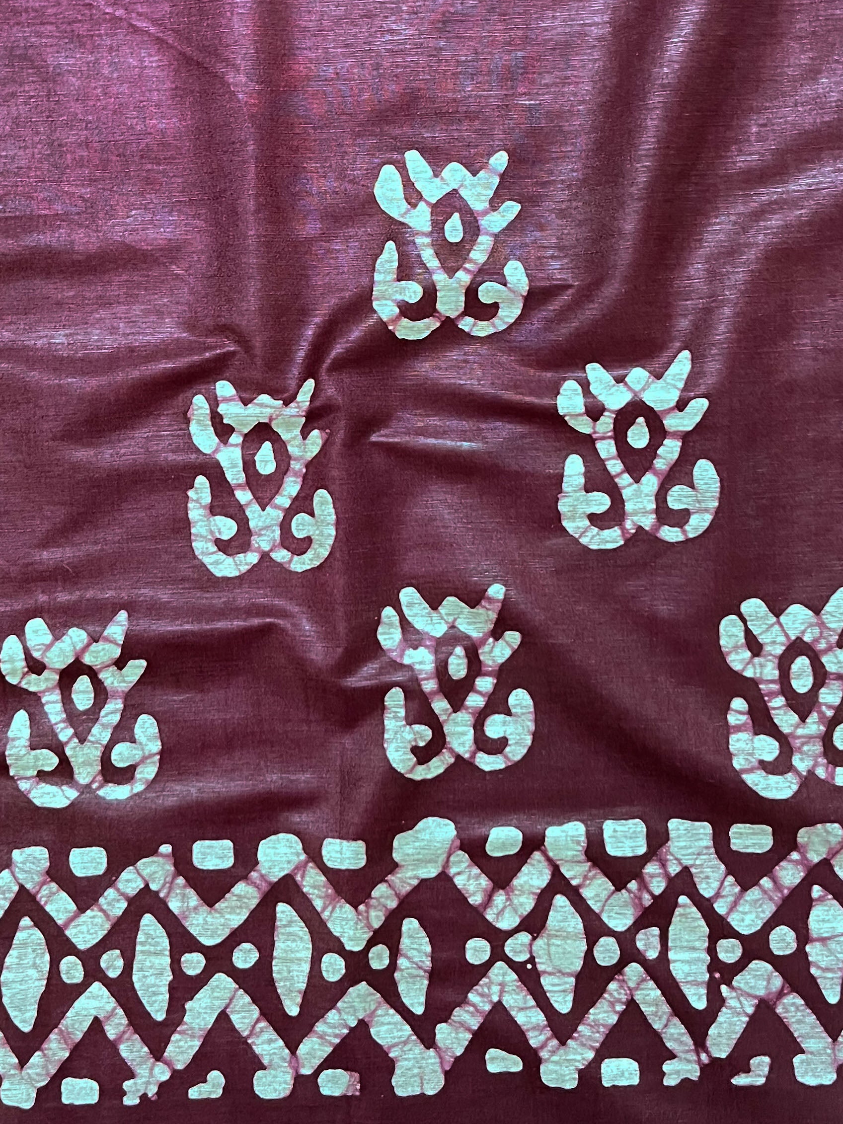 Handloom Khadi Cotton Hand-Dyed Batik Pattern Salwar Kameez Dupatta Set-Green & Wine