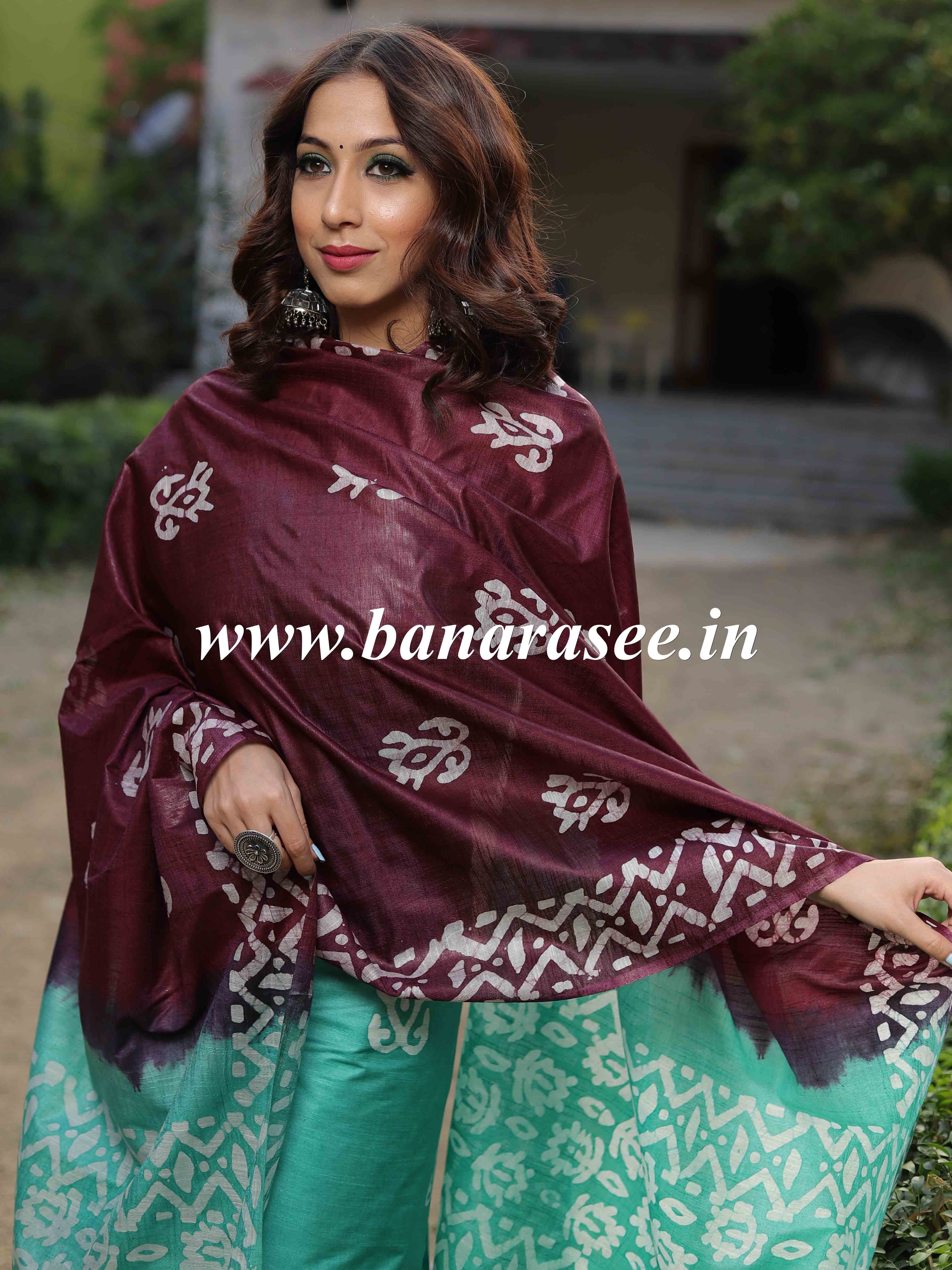 Handloom Khadi Cotton Hand-Dyed Batik Pattern Salwar Kameez Dupatta Set-Green & Wine