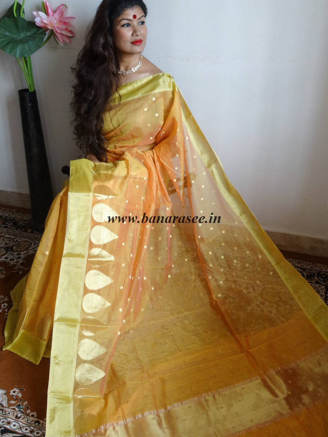 Banarasee Chanderi Cotton Gold Buti Saree-Gold