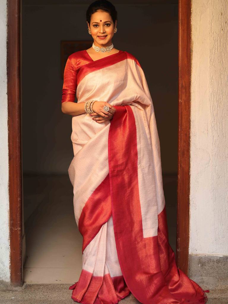 Banarasee Kubera Pattu Soft Silk Saree With Copper Zari Work-White & Maroon