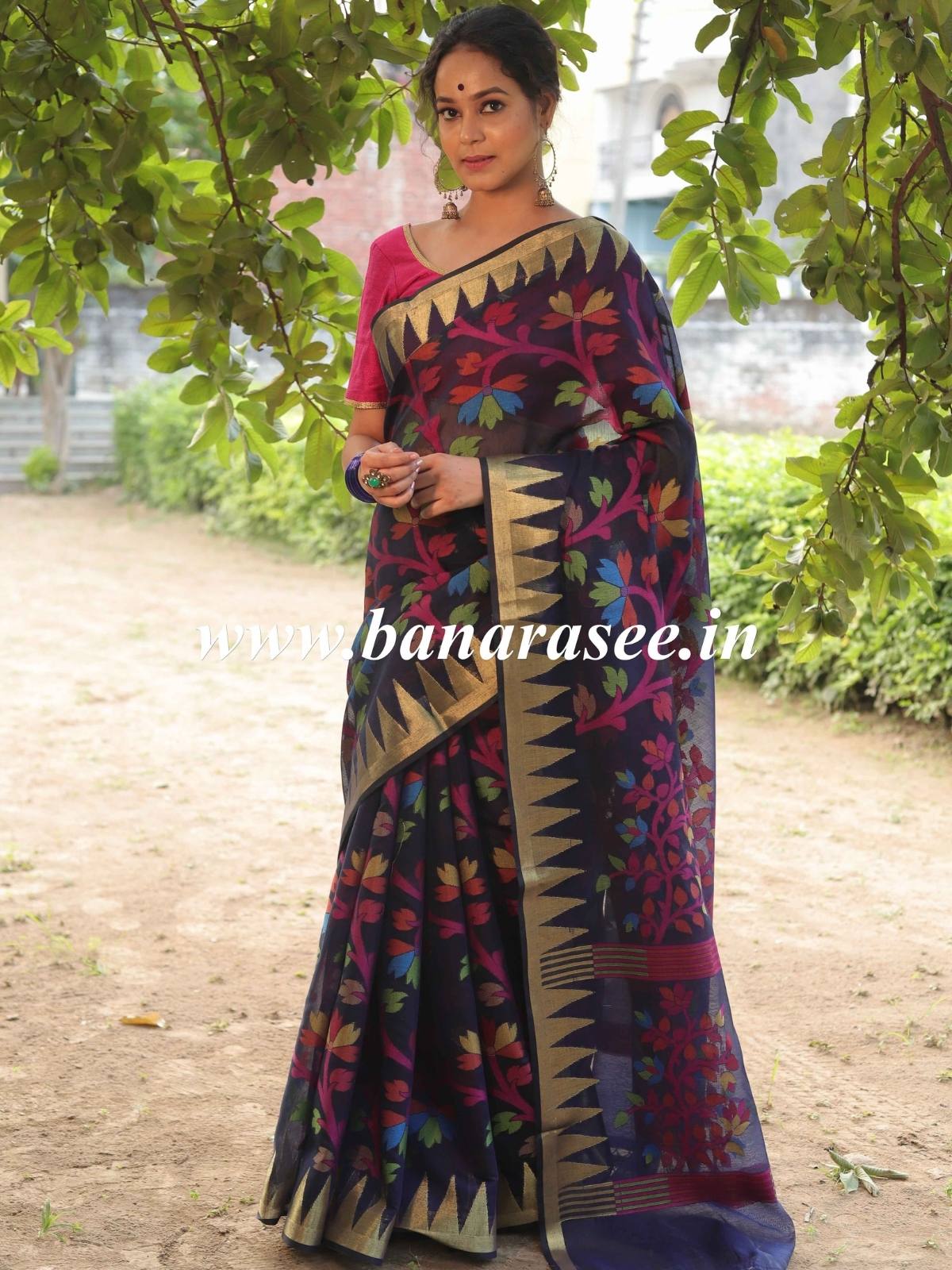 Banarasee Handwoven Silk Cotton Jamdani Saree With Resham & Zari Design-Blue